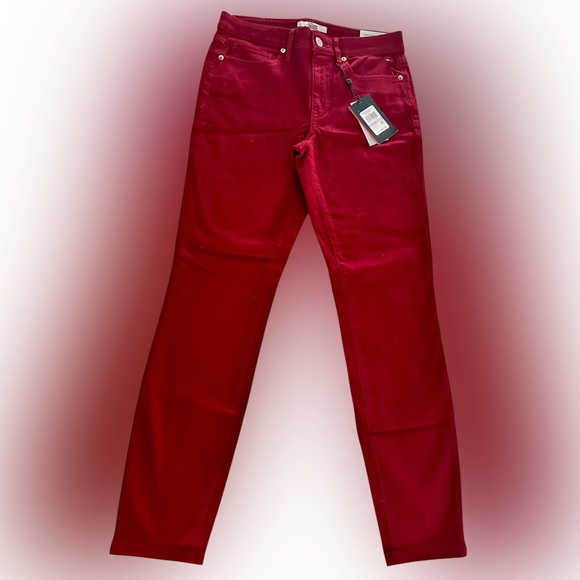 Tommy Hilfiger Denim - Tommy Hilfiger Women’s Burgundy Tribeca Skinny Cropped Fit Jeans New with Tags!